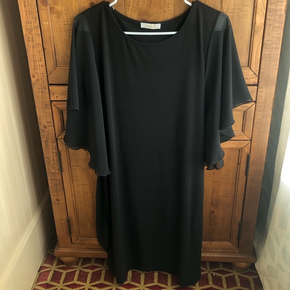 Black Dress - Picture 5 of 5